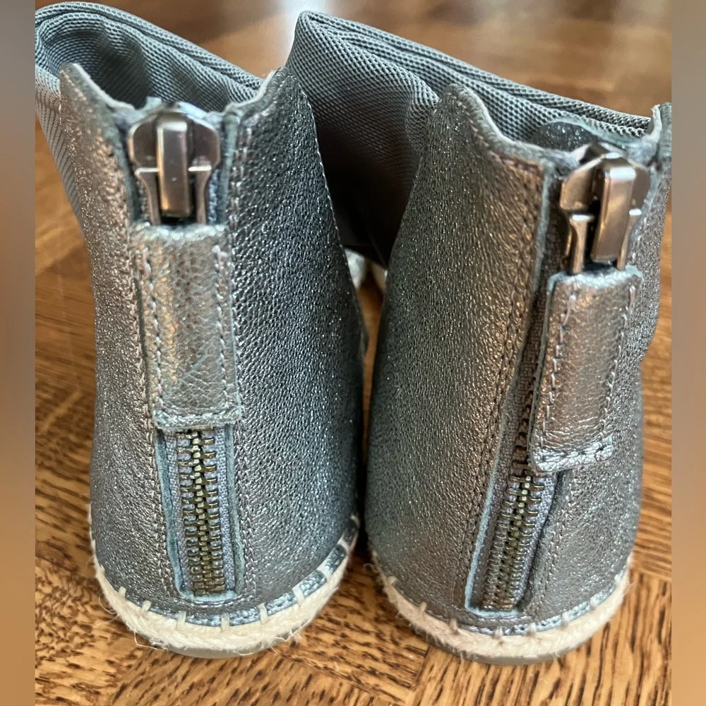 Eileen Fisher Coy cuff espadrille flats sandal metallic silver sustainable 8